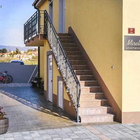 Apartments Mirela Capodistria Esterno foto